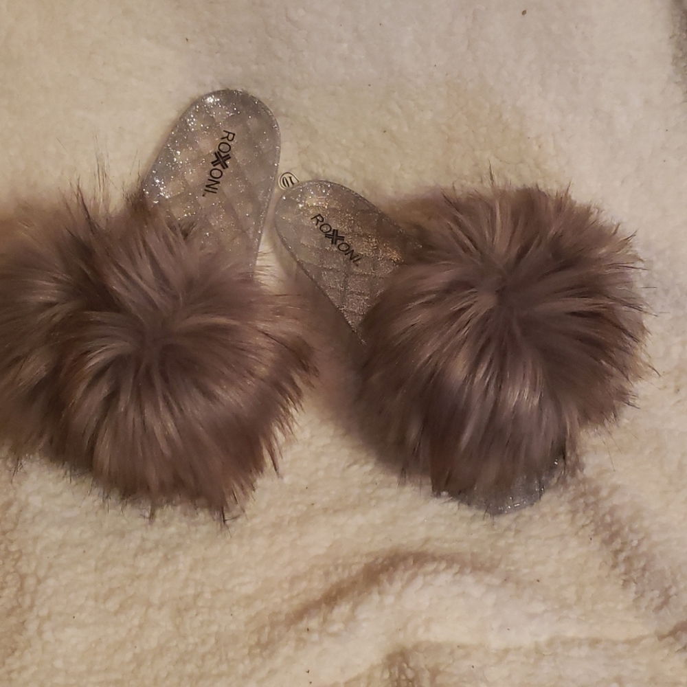 shoes - Picture 3 of 4